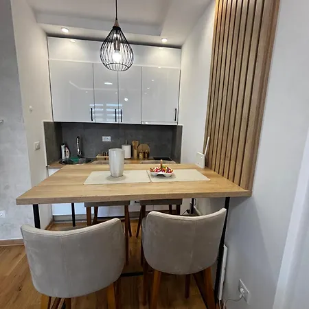 Apartment Kozomara - U Sklopu Tivove *