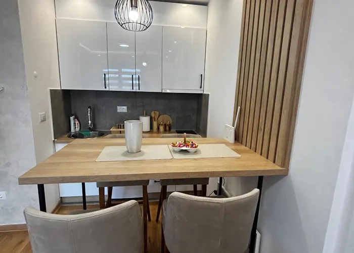 شقة Kozomara - U Sklopu Titove *